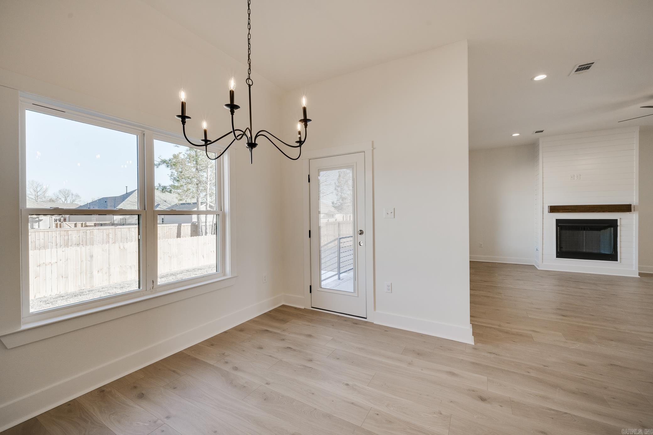 IVY PLACE - Residential