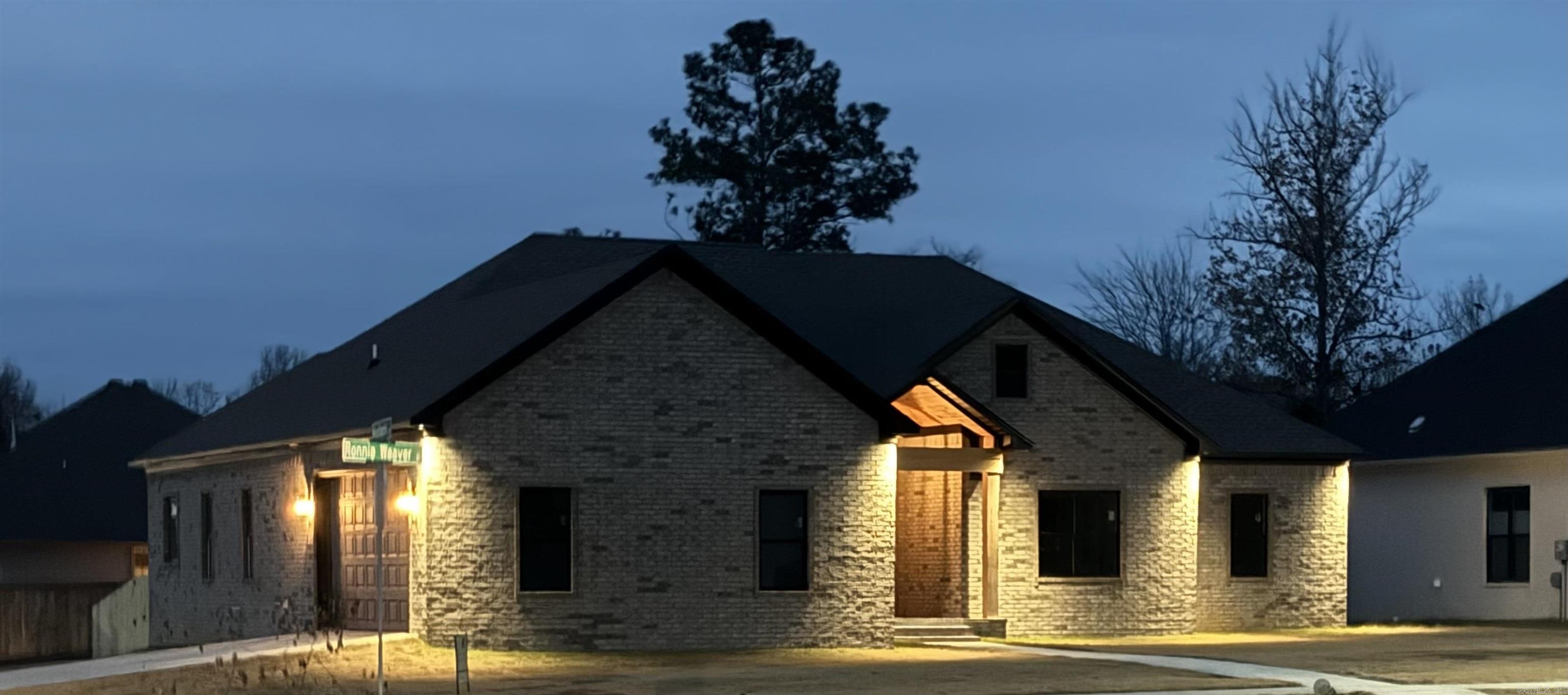 IVY PLACE - Residential