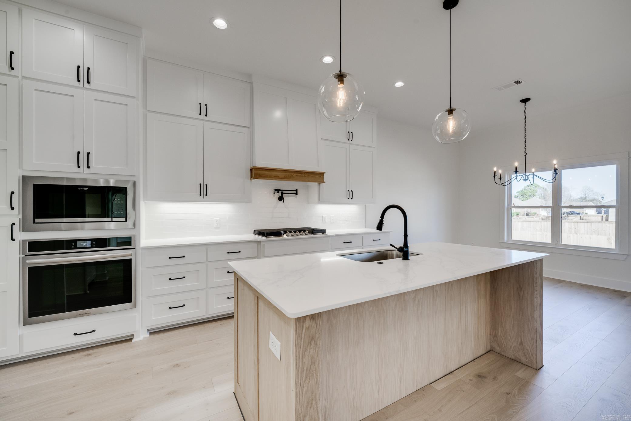 IVY PLACE - Residential