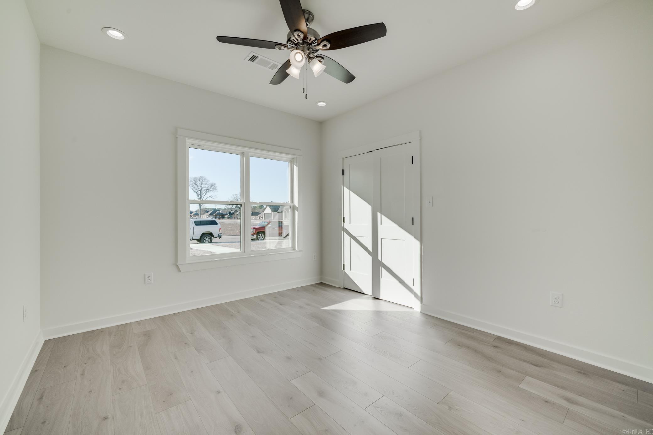 IVY PLACE - Residential