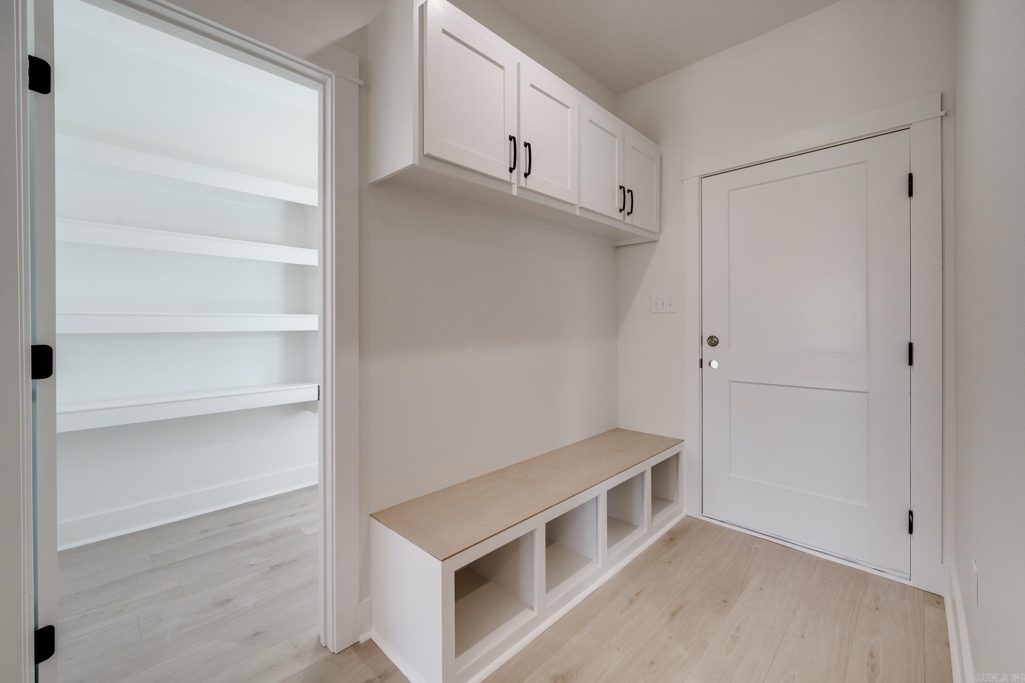 IVY PLACE - Residential