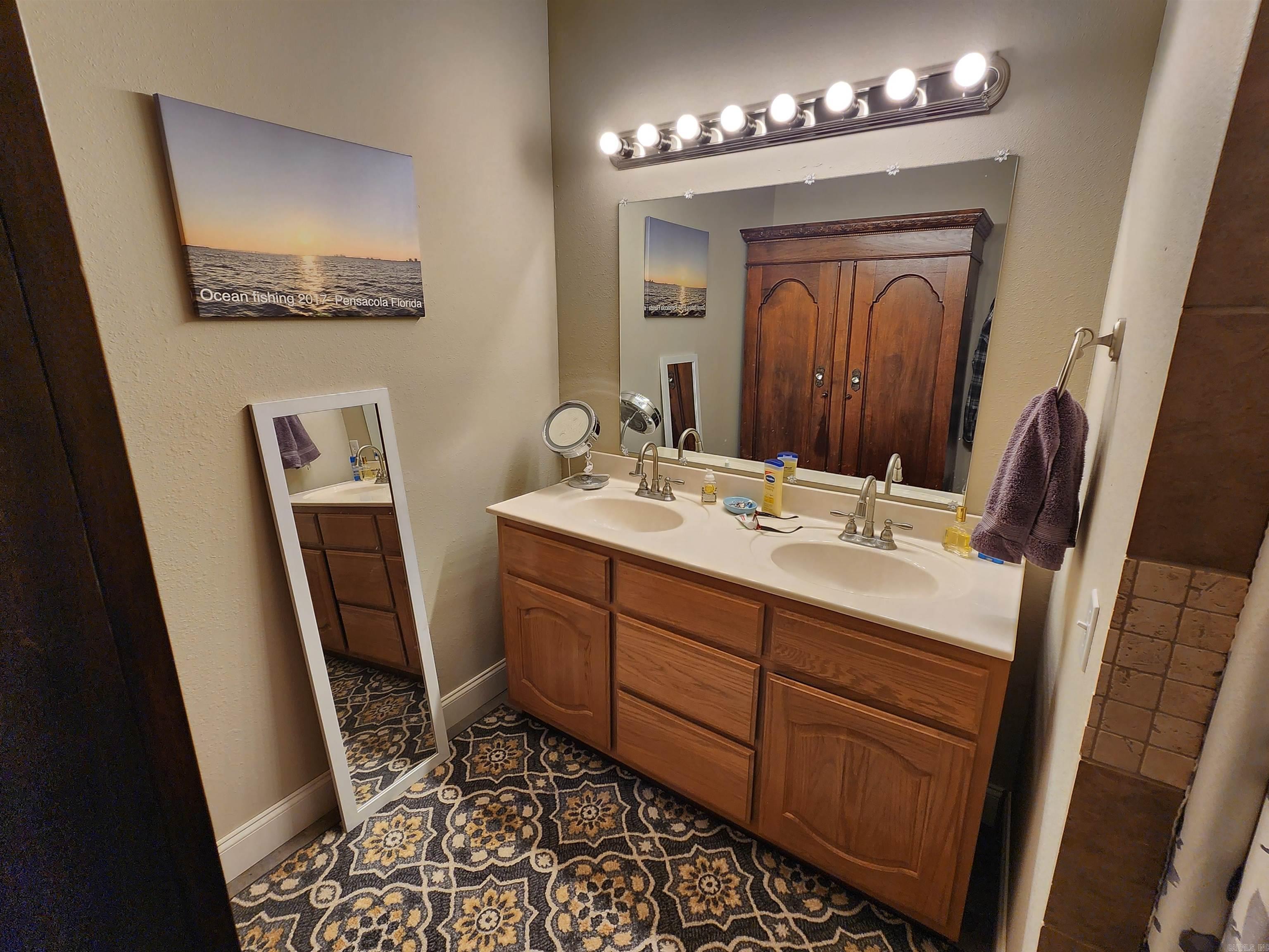 MT OLIVE MANOR - Residential