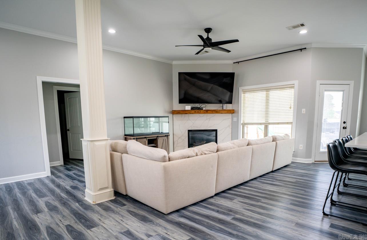 COUNTRY CLUB OF ARK THE - Residential