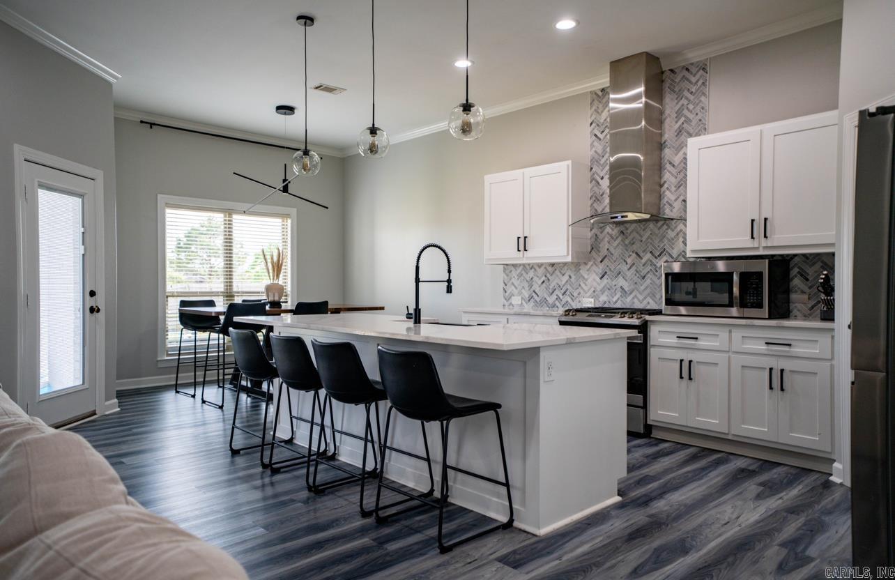 COUNTRY CLUB OF ARK THE - Residential