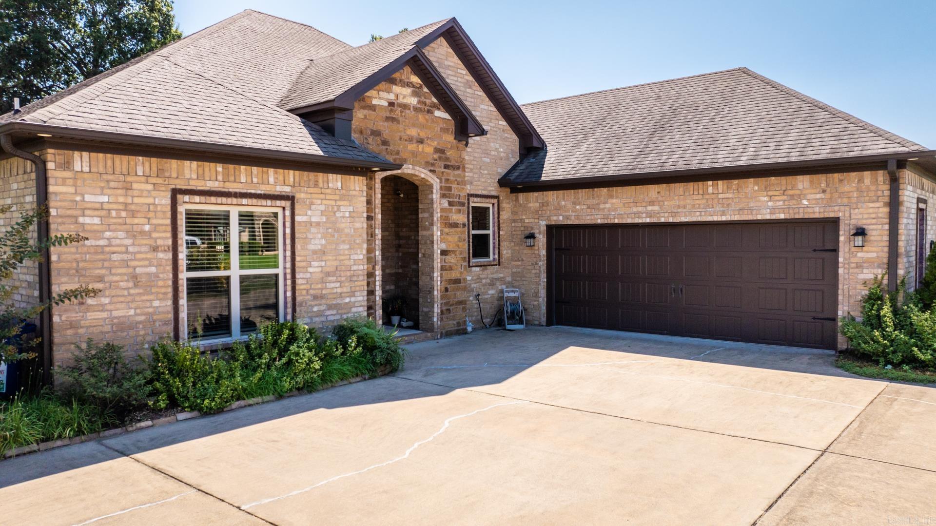 CHAPEL CREEK - Residential