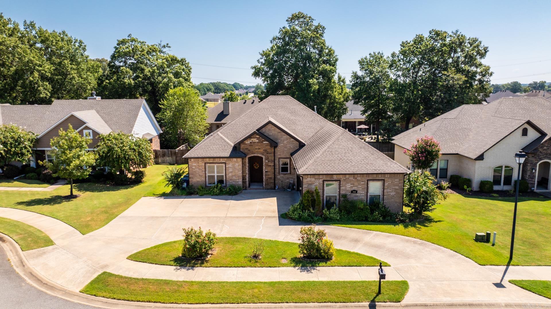 CHAPEL CREEK - Residential