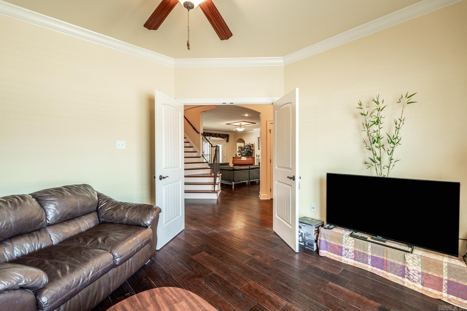 CHAPEL CREEK - Residential