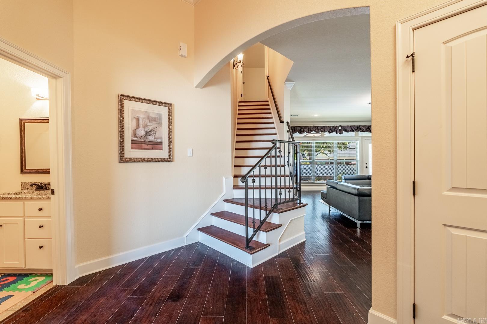 CHAPEL CREEK - Residential