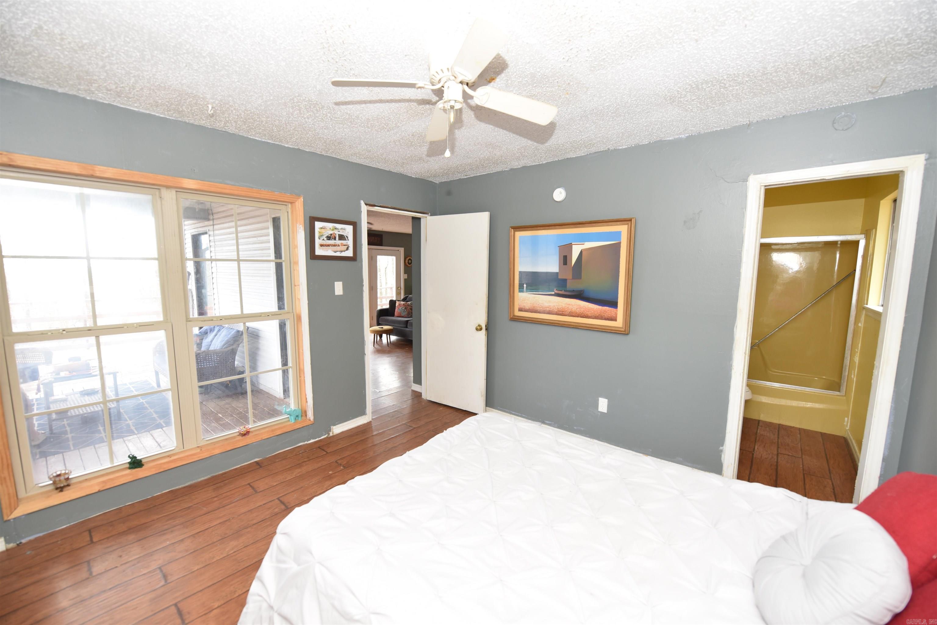 CHELSEA GLADE - Residential