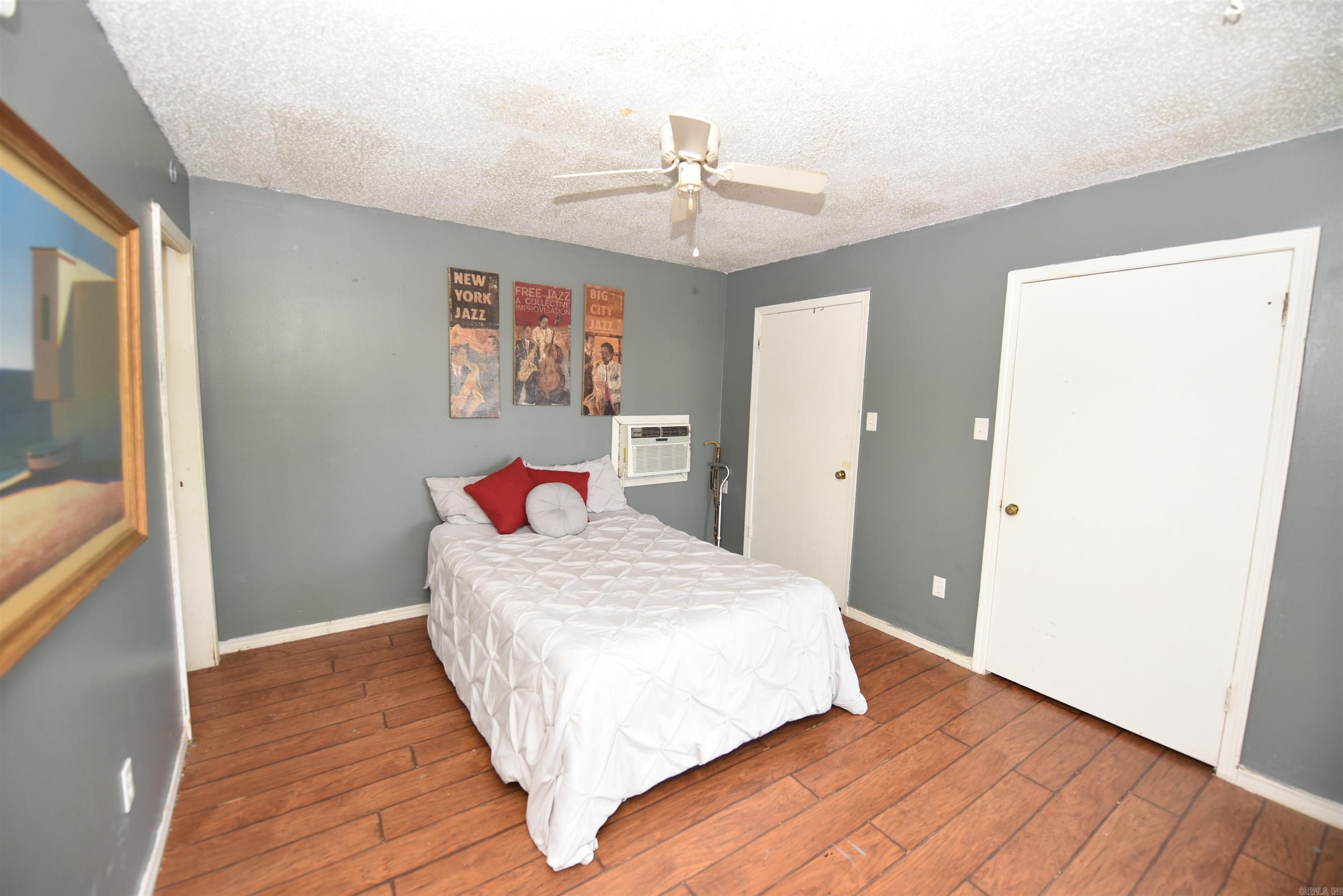 CHELSEA GLADE - Residential