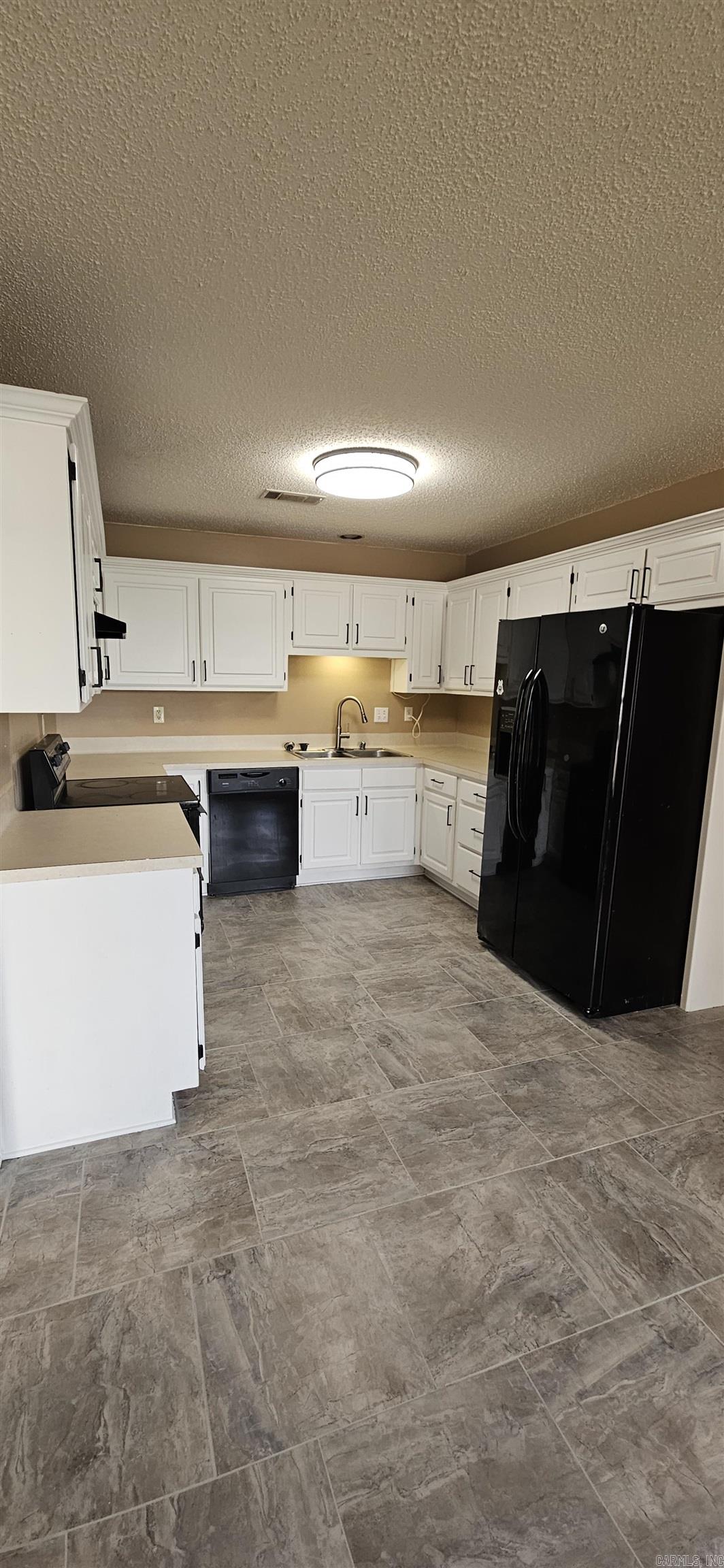 PECAN LAKE - Residential