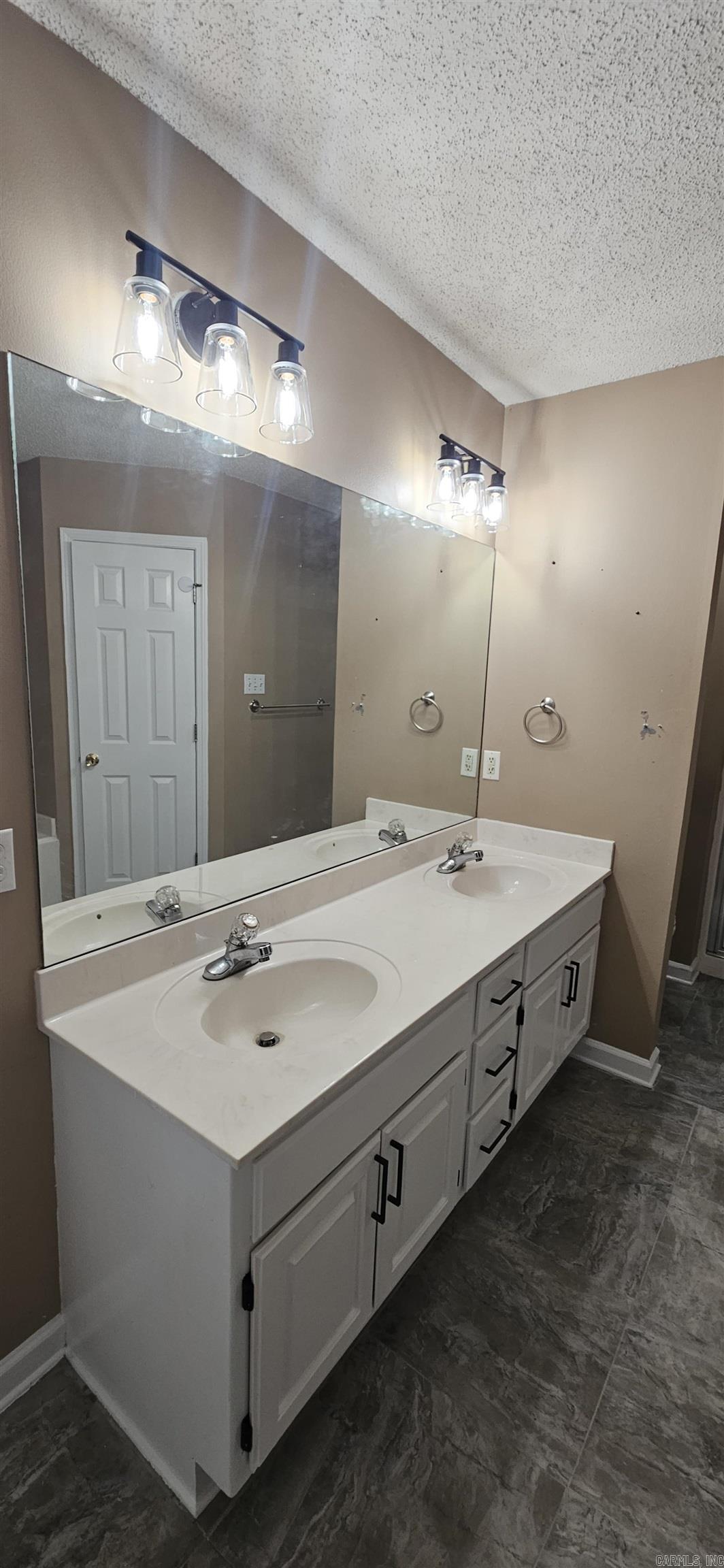 PECAN LAKE - Residential