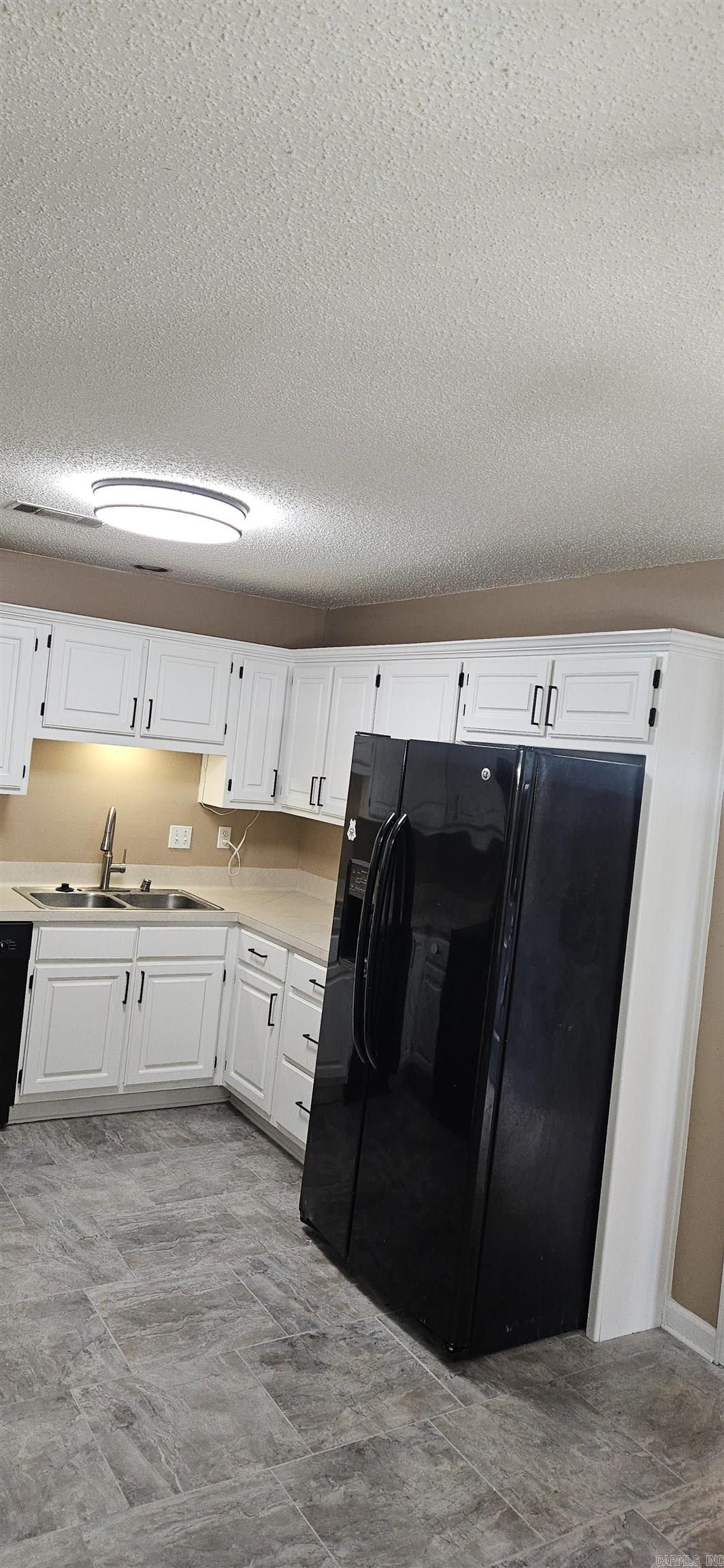 PECAN LAKE - Residential