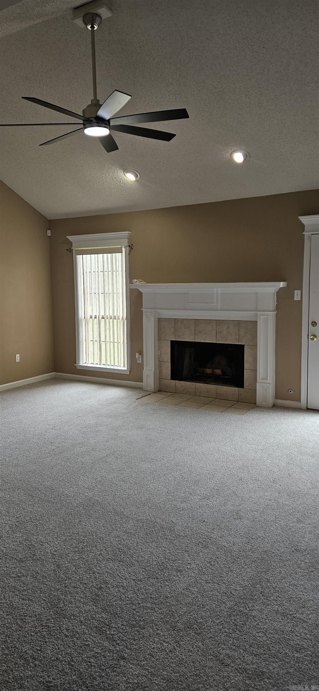 PECAN LAKE - Residential