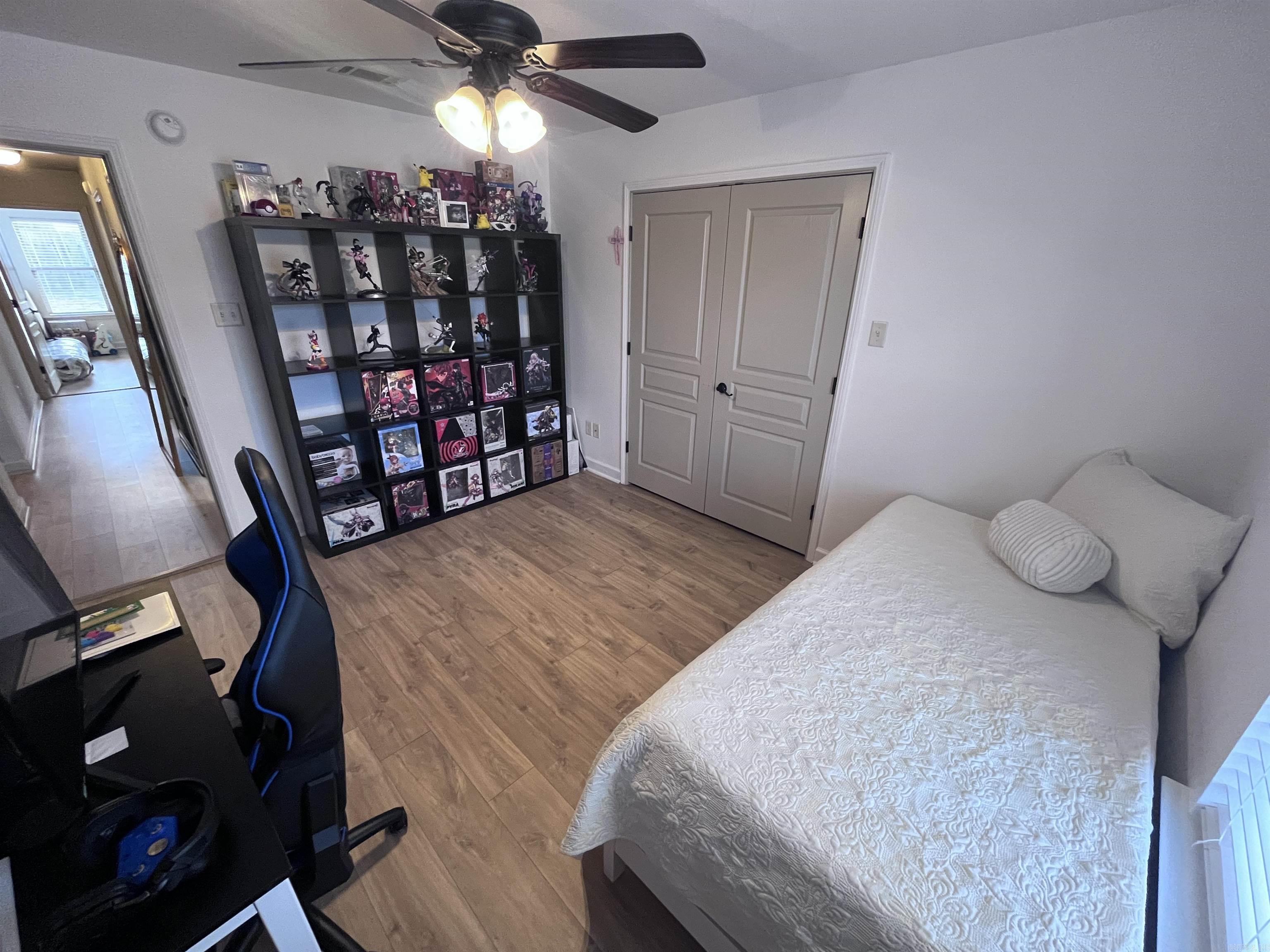 HUNTINGTON PLACE - Residential Lease