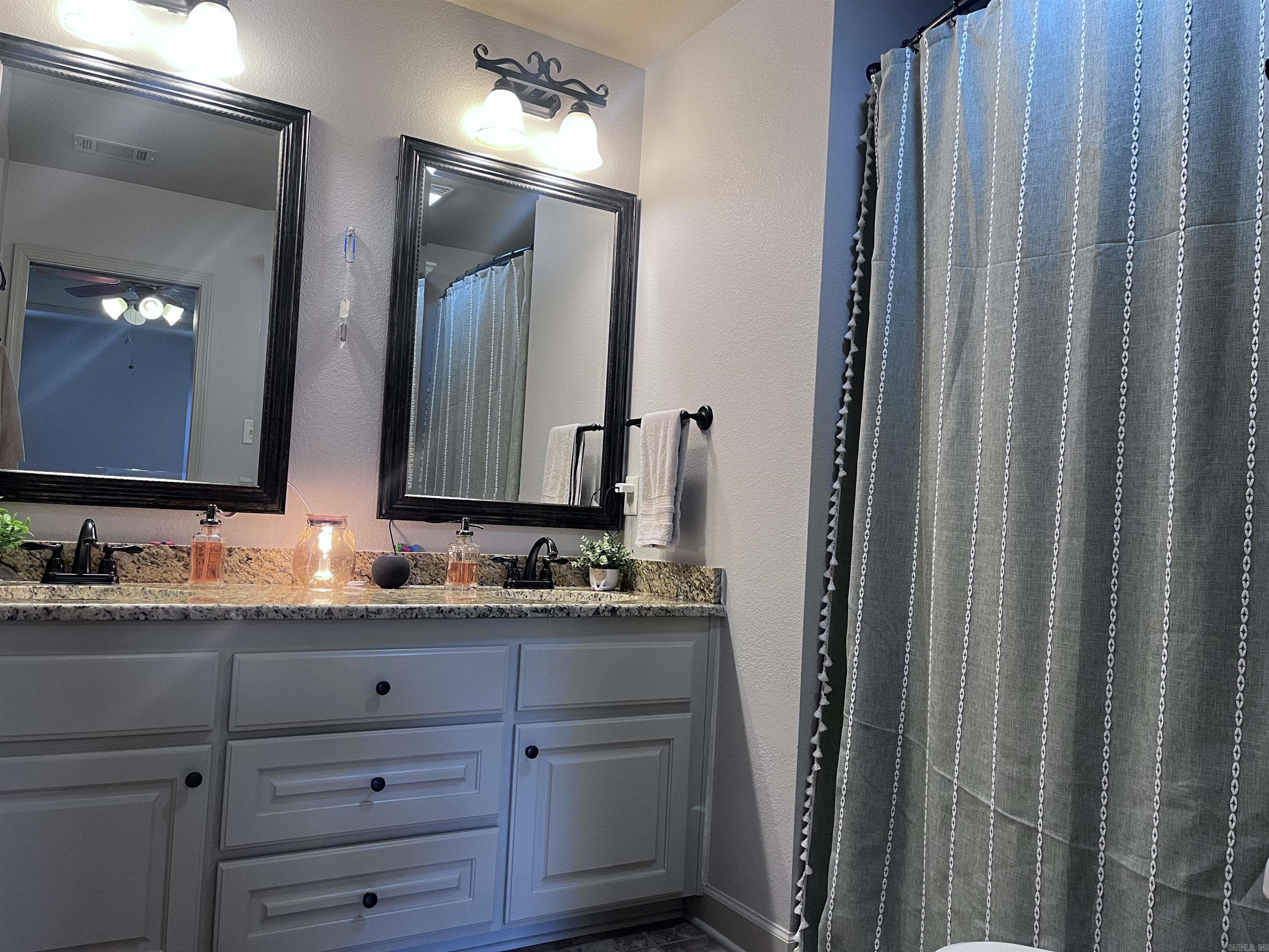 HUNTINGTON PLACE - Residential Lease