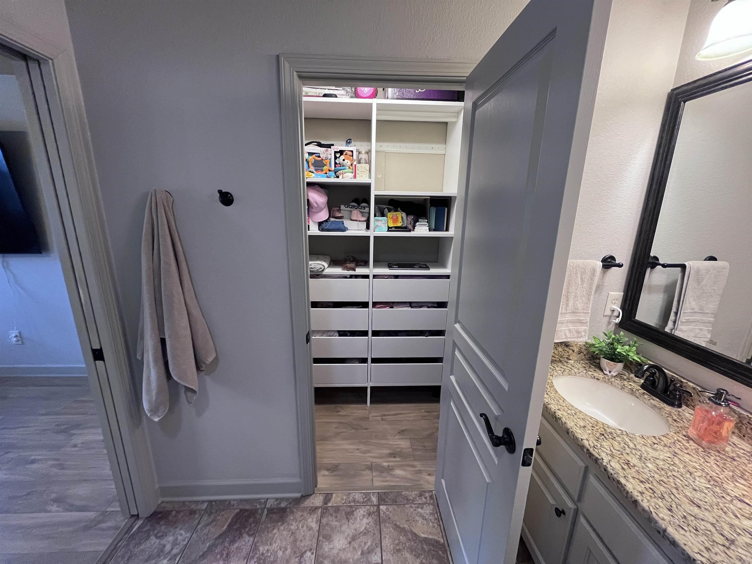 HUNTINGTON PLACE - Residential Lease