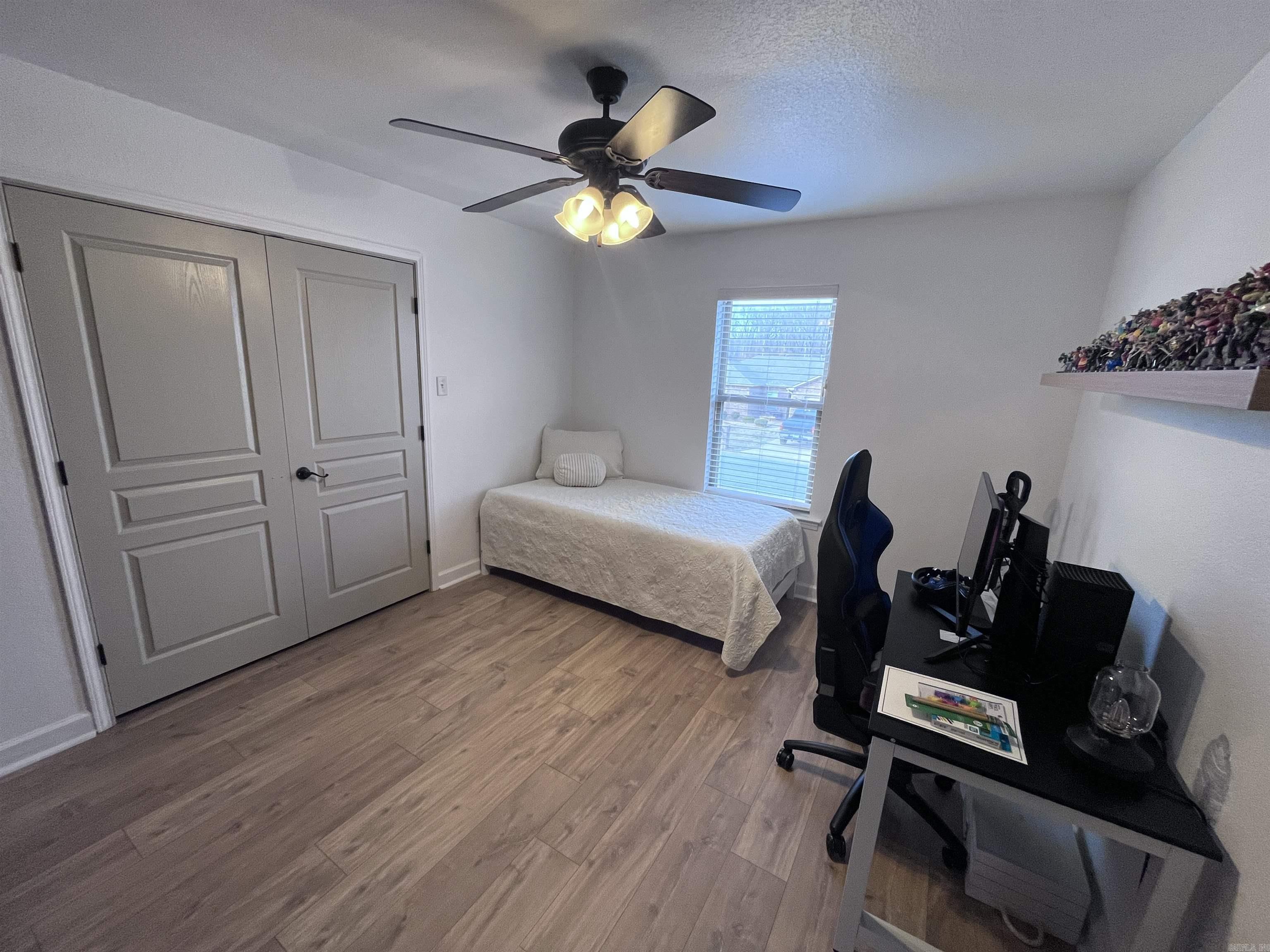 HUNTINGTON PLACE - Residential Lease