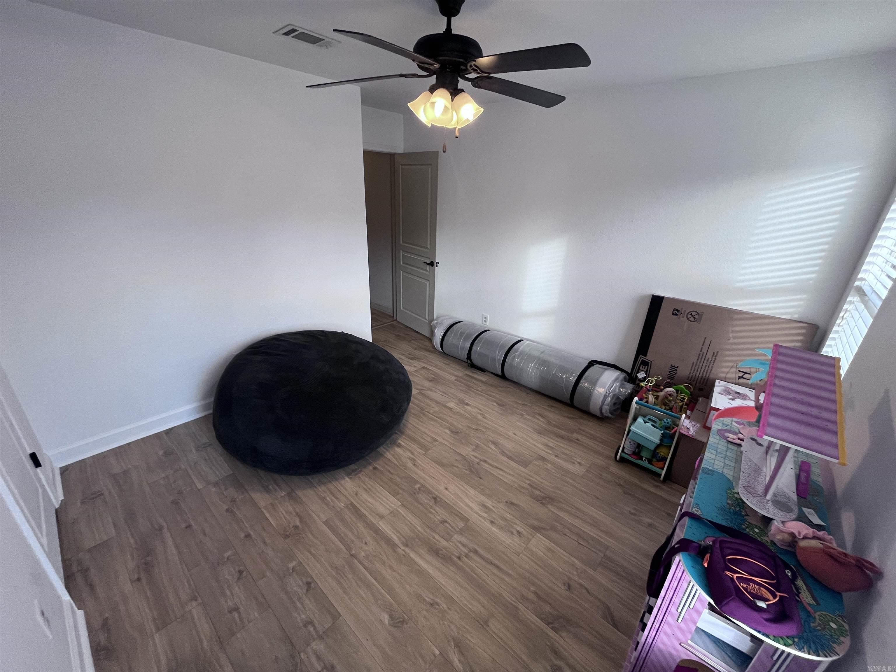 HUNTINGTON PLACE - Residential Lease