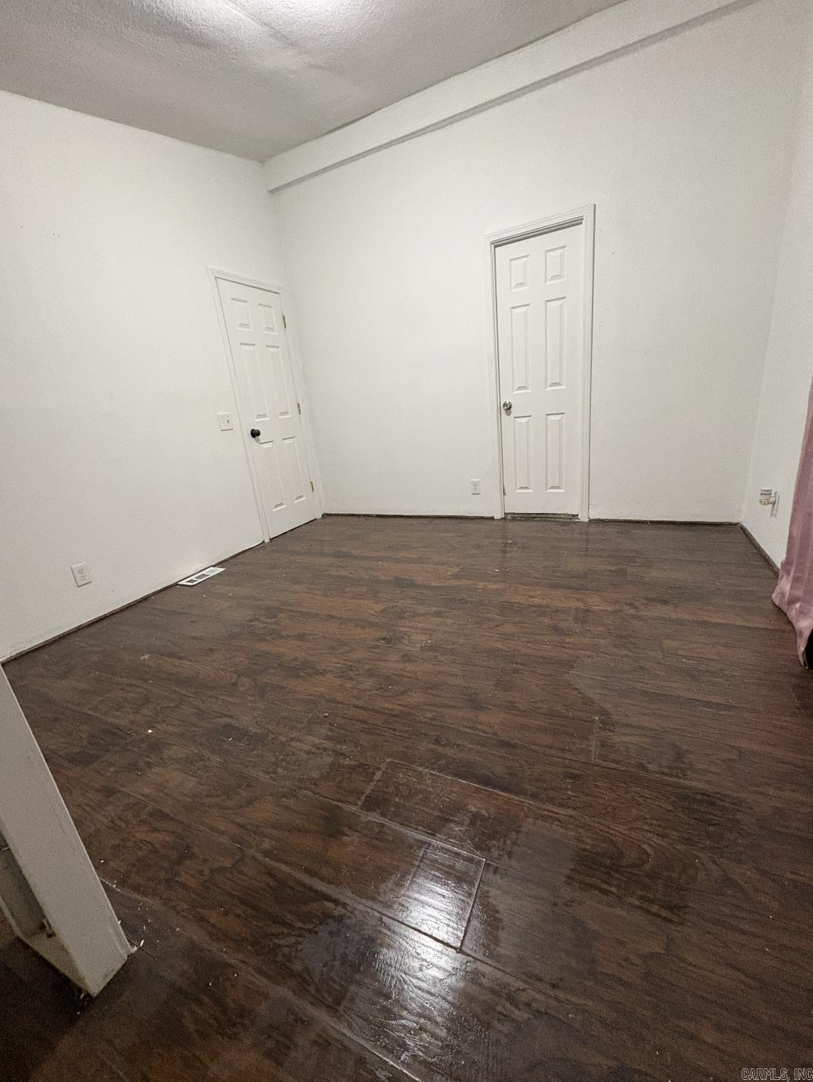 KELLIWOOD - Residential