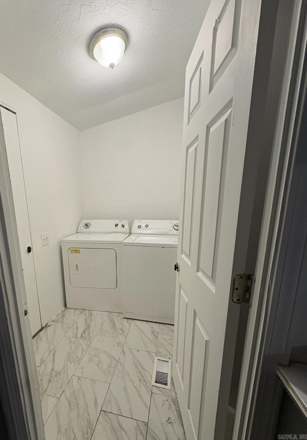 KELLIWOOD - Residential