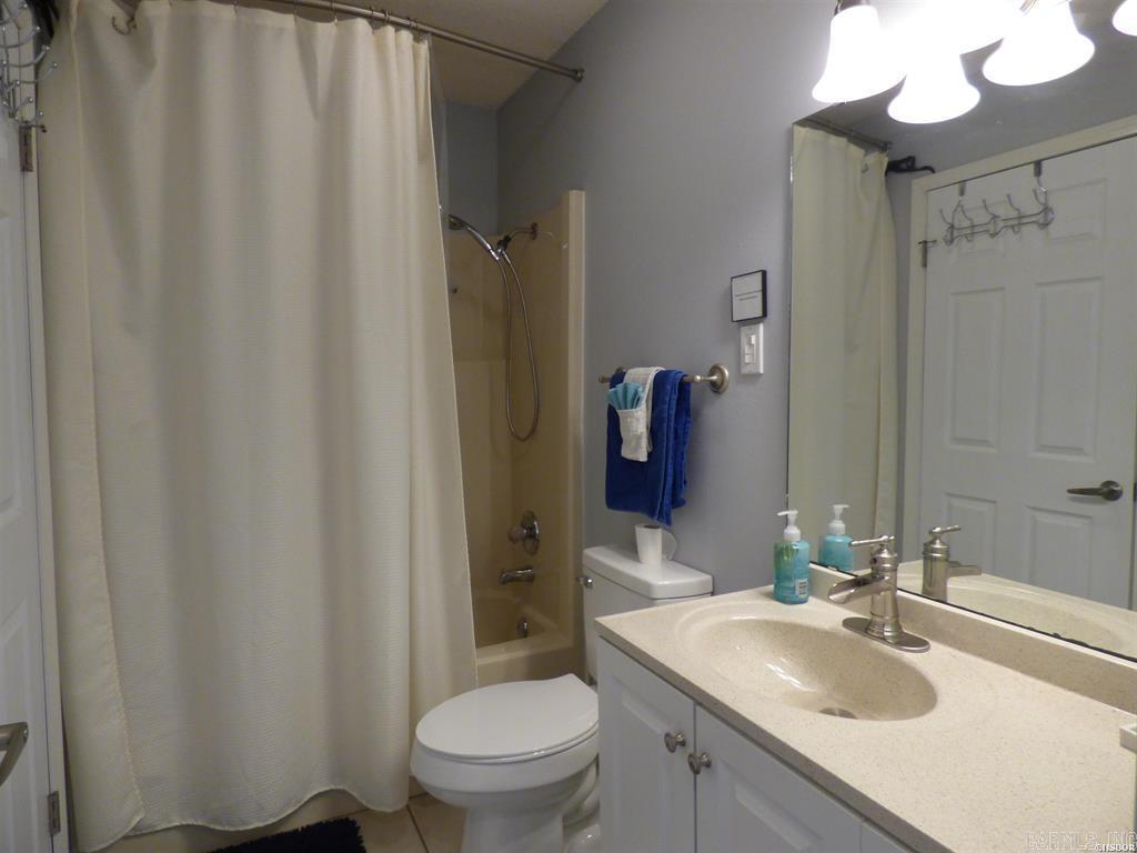 Farr Shores - Residential