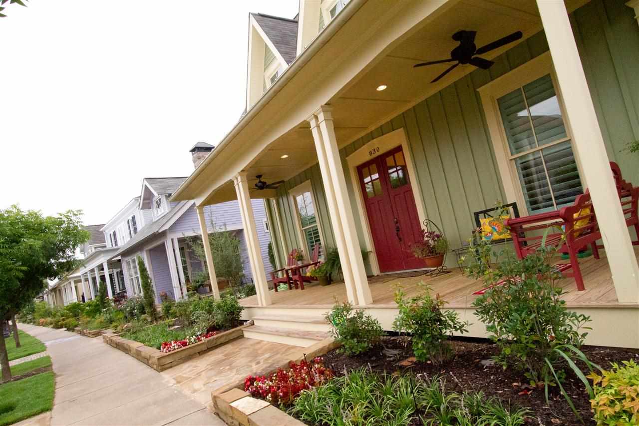 VILLAGE @ HENDRIX - Residential