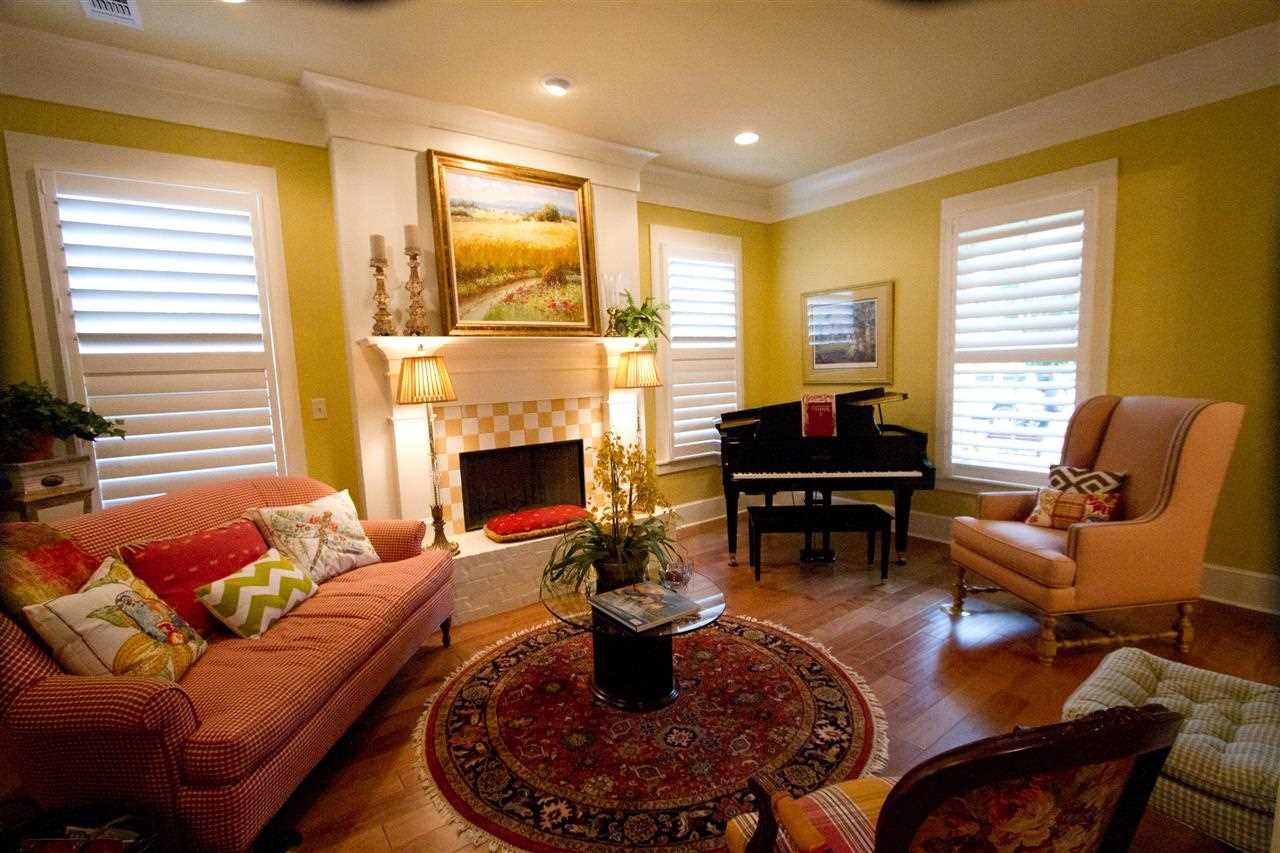 VILLAGE @ HENDRIX - Residential