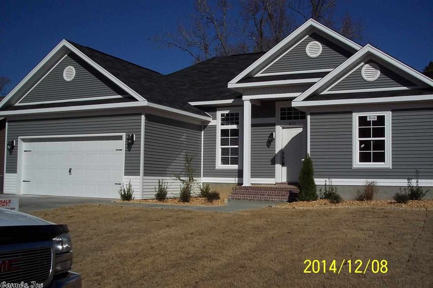 New Construction Home.  Make Richland Hills your home today.  This traditional style home will have stained cabinets, tile in the wet areas with granite in kitchen and baths.  Split floor plan makes this a great family home.  Open floor plan with 9 Ft. Ceilings in Living Rm...large eat in kitchen with lots of counter space and Pantry. Secondary bedrooms are nice size with large closets.  Great curb appeal and landscaping.  Seller will pay 2.5% in closing cost.