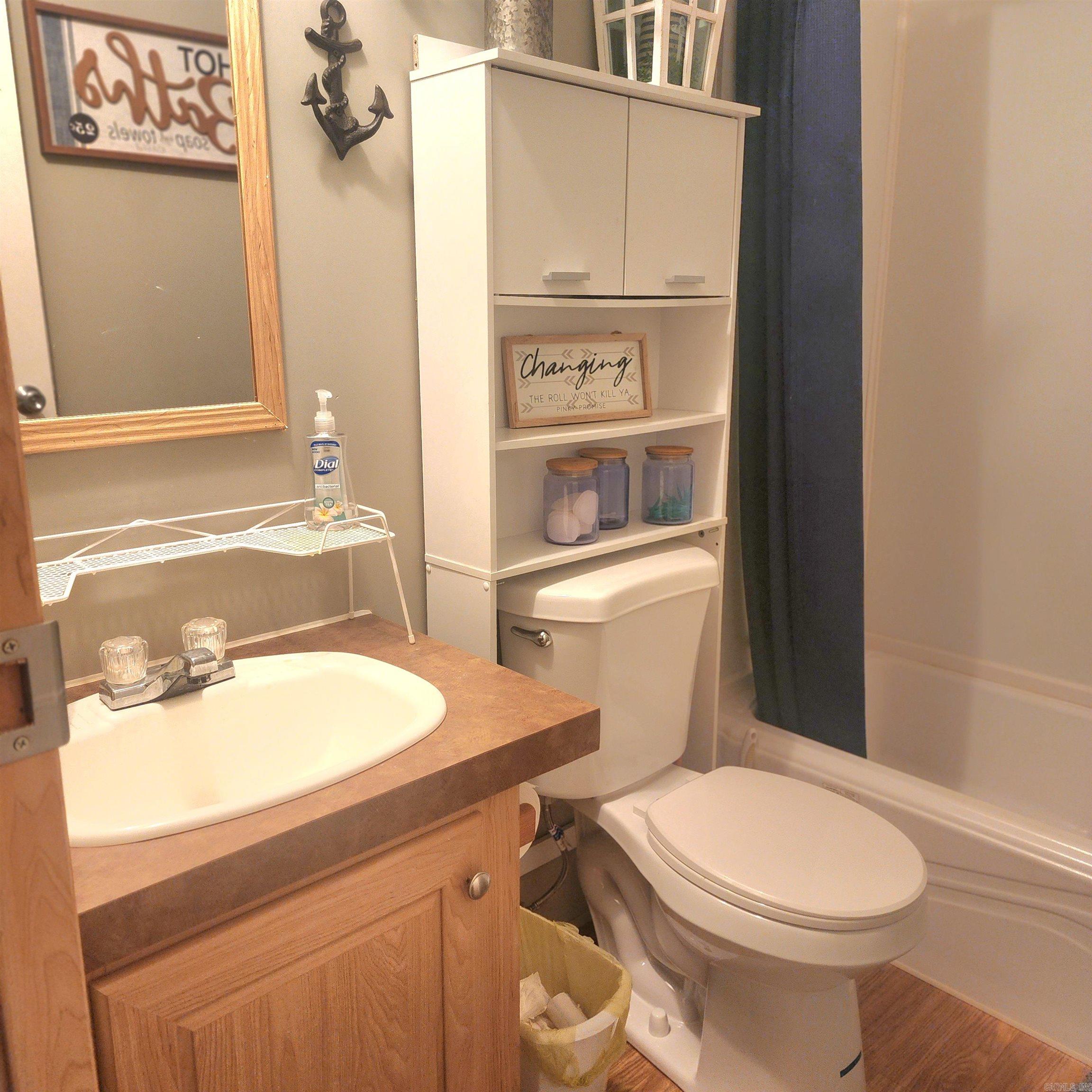 CEDAR FALLS - Residential