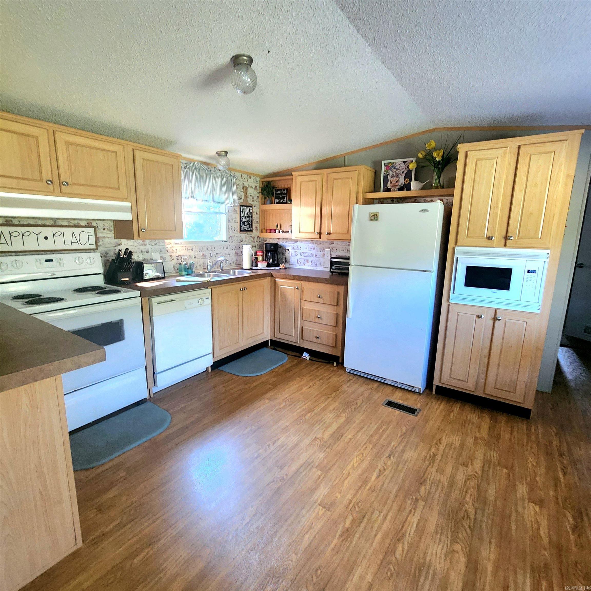 CEDAR FALLS - Residential