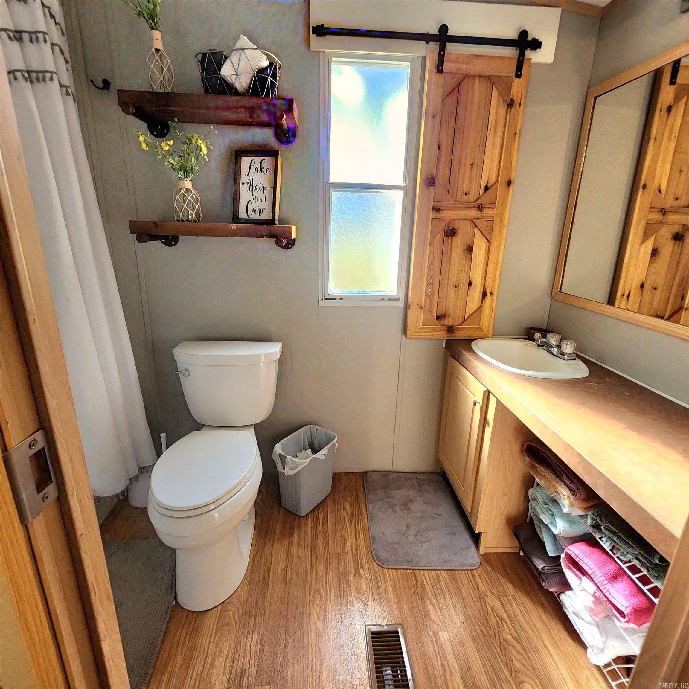 CEDAR FALLS - Residential