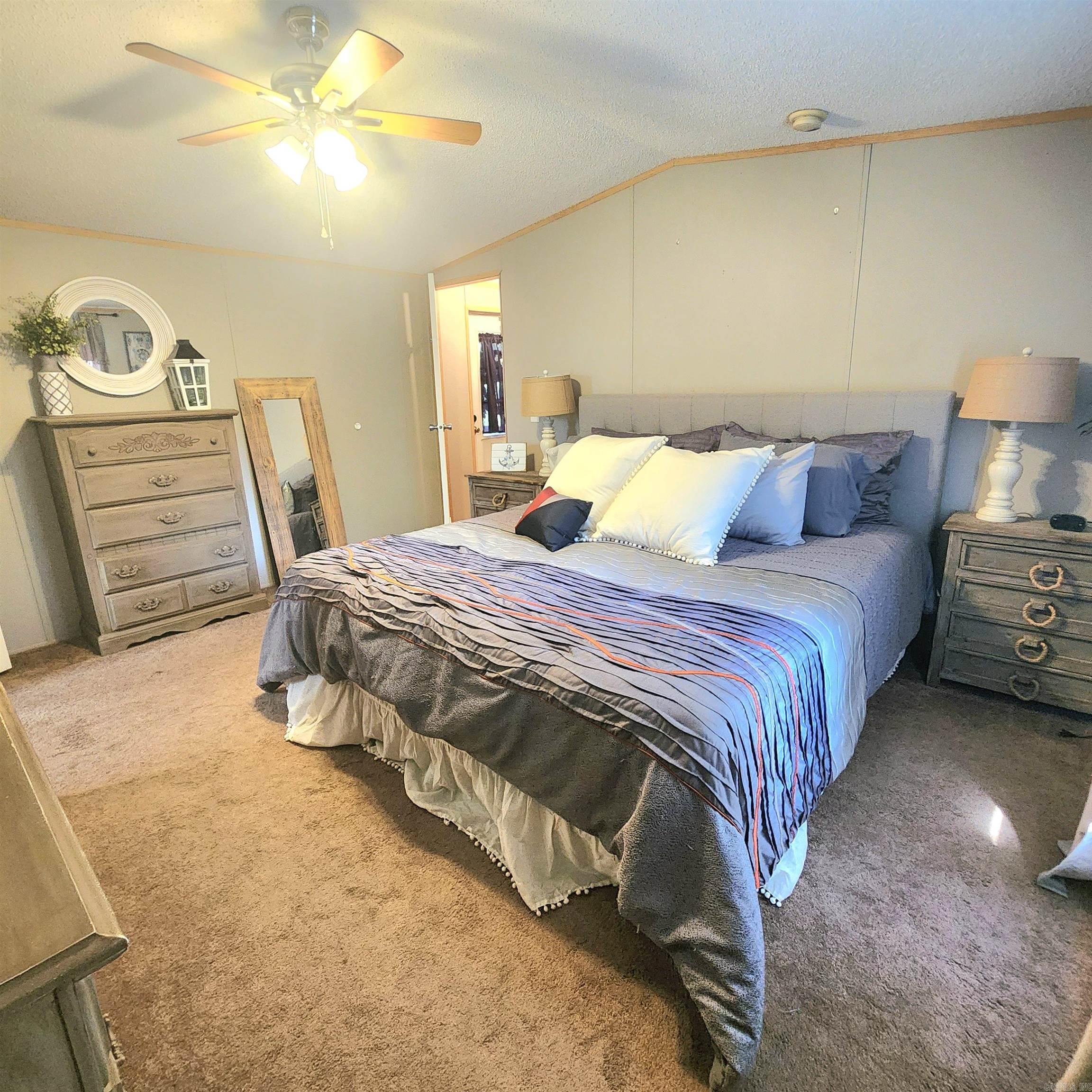 CEDAR FALLS - Residential