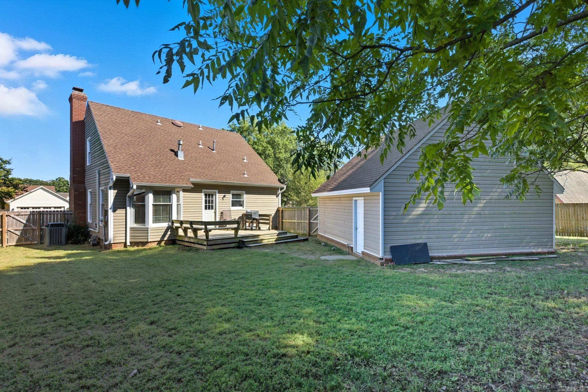 RIVER OAKS - Residential