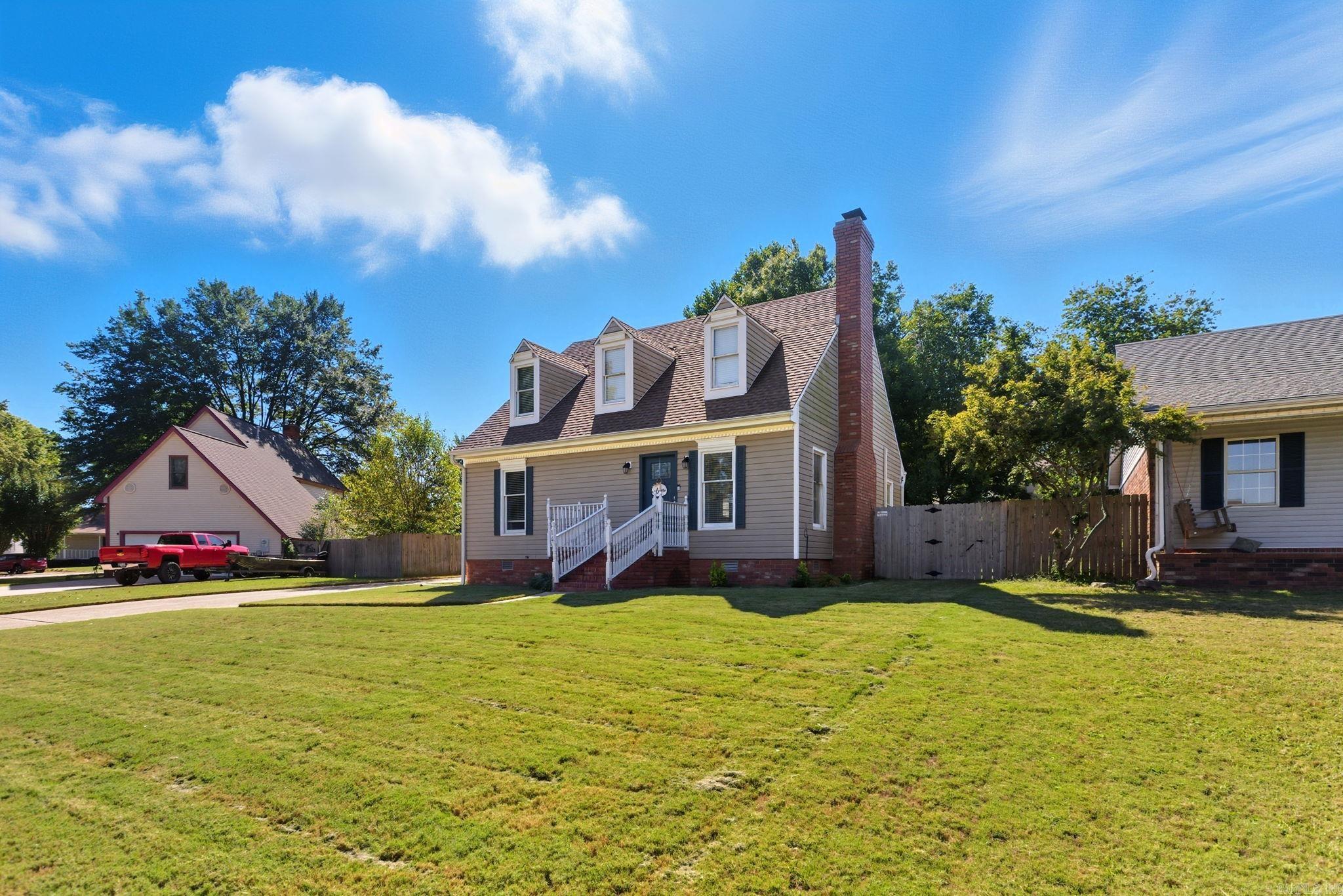 RIVER OAKS - Residential