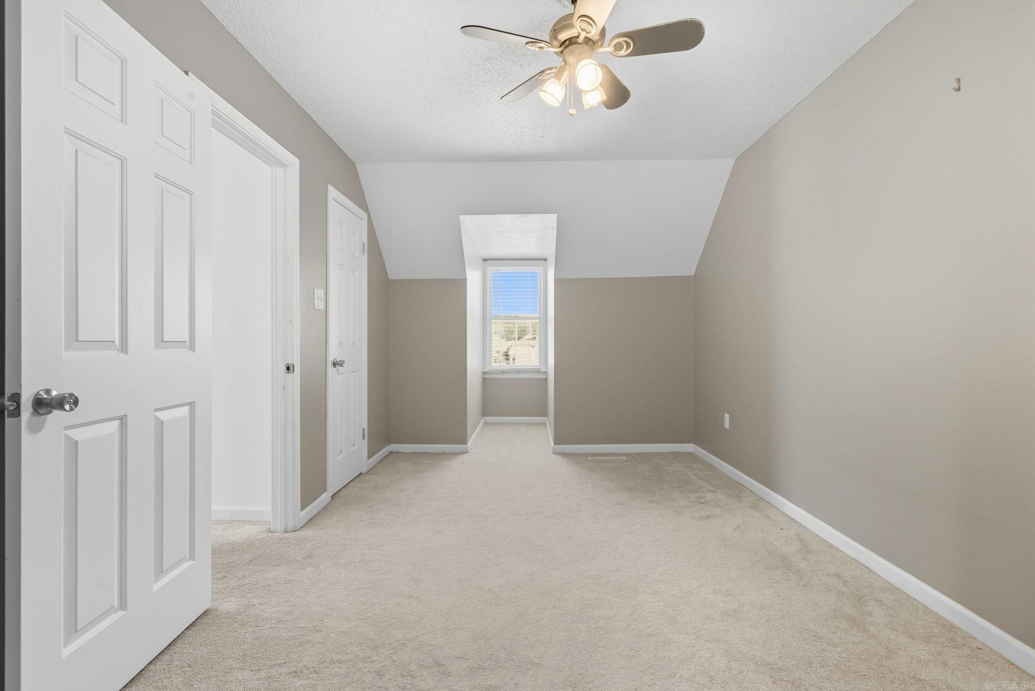 RIVER OAKS - Residential