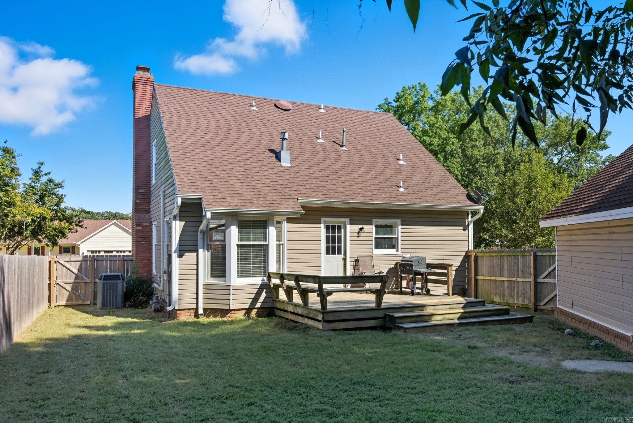 RIVER OAKS - Residential