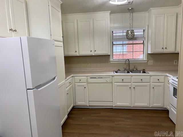 Sharlons Replat - Residential Lease