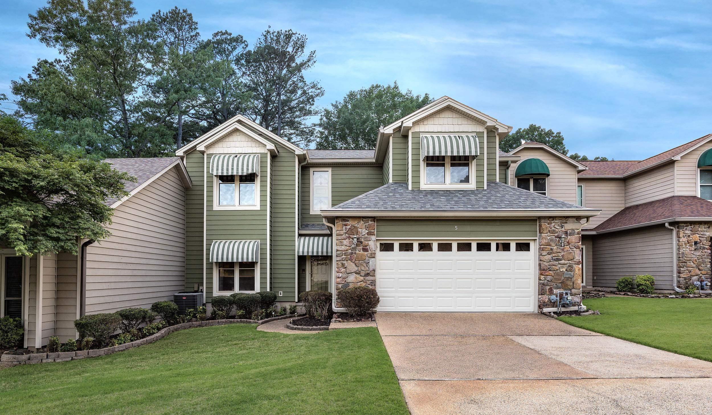 FIRST FAIRWAY ADDN - Residential