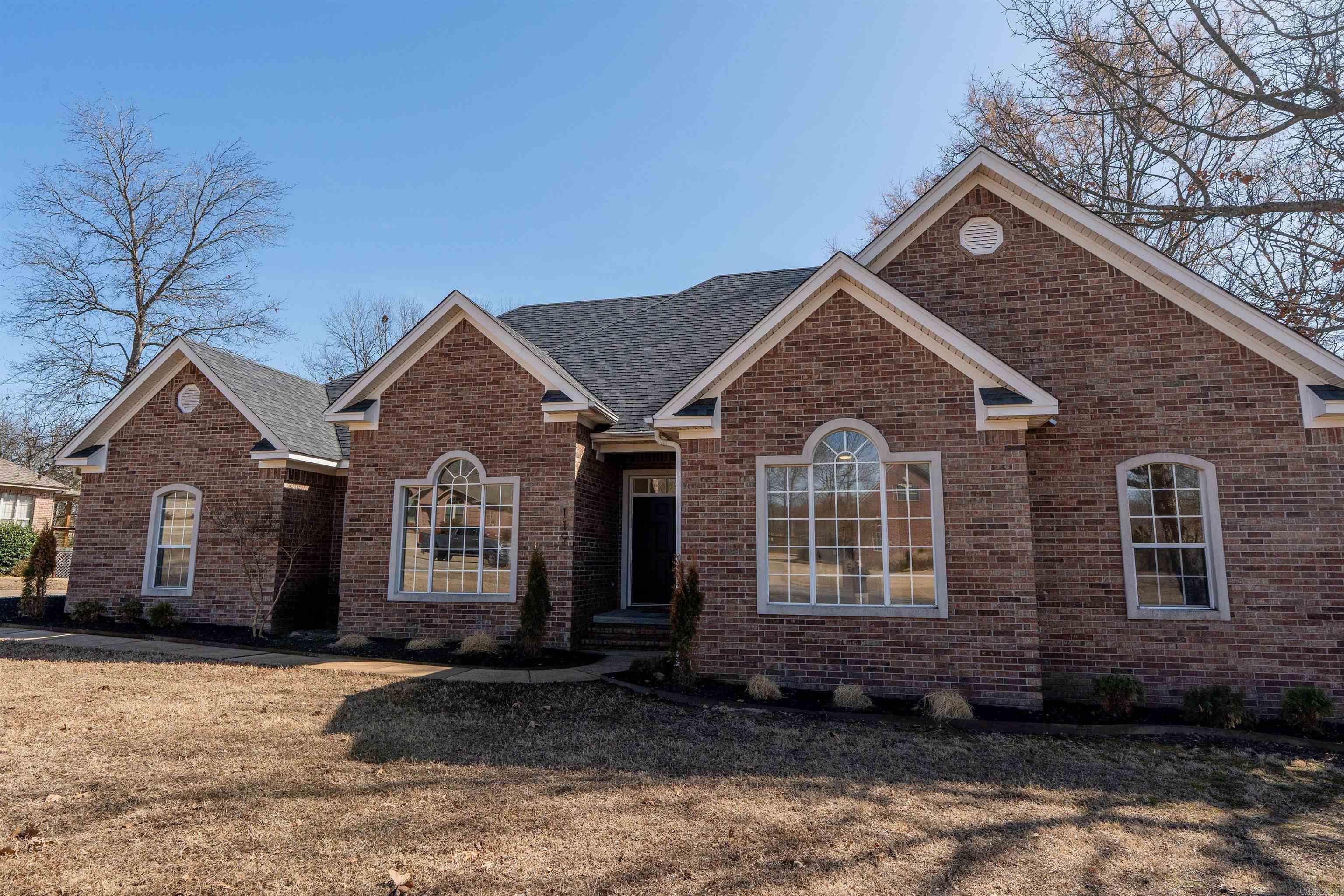 CLUB WEST ESTATES - Residential