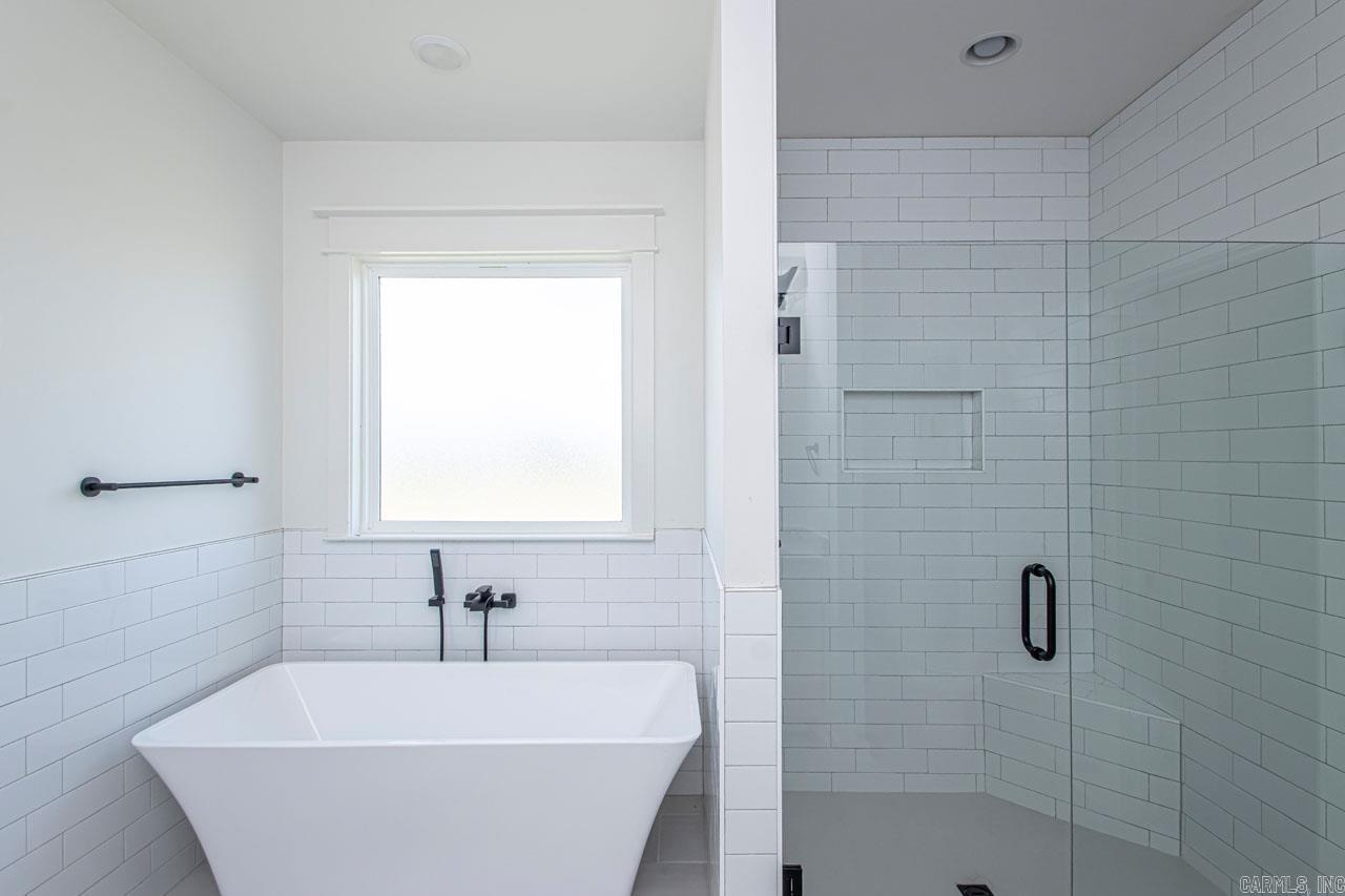 CORAL RIDGE - Residential