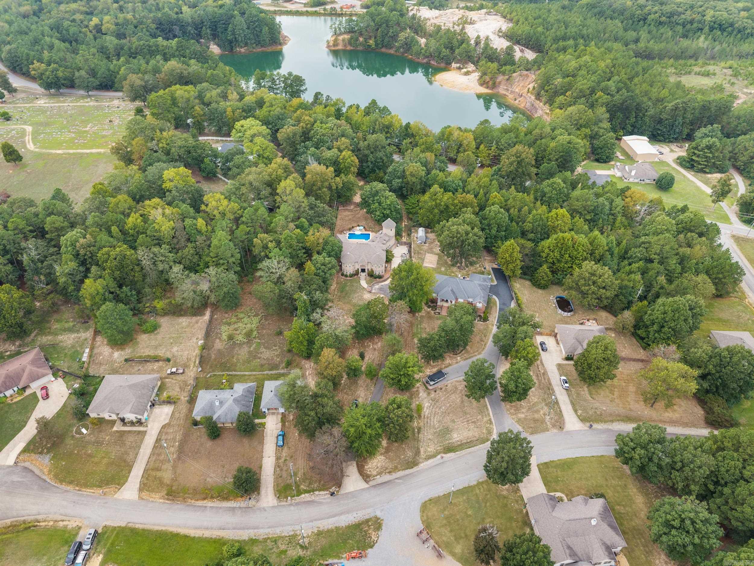 PLANTATION ACRES - Residential