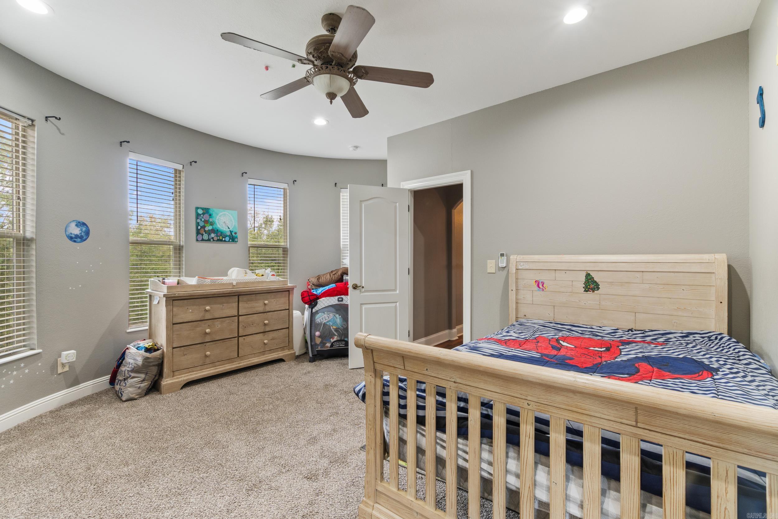 PLANTATION ACRES - Residential