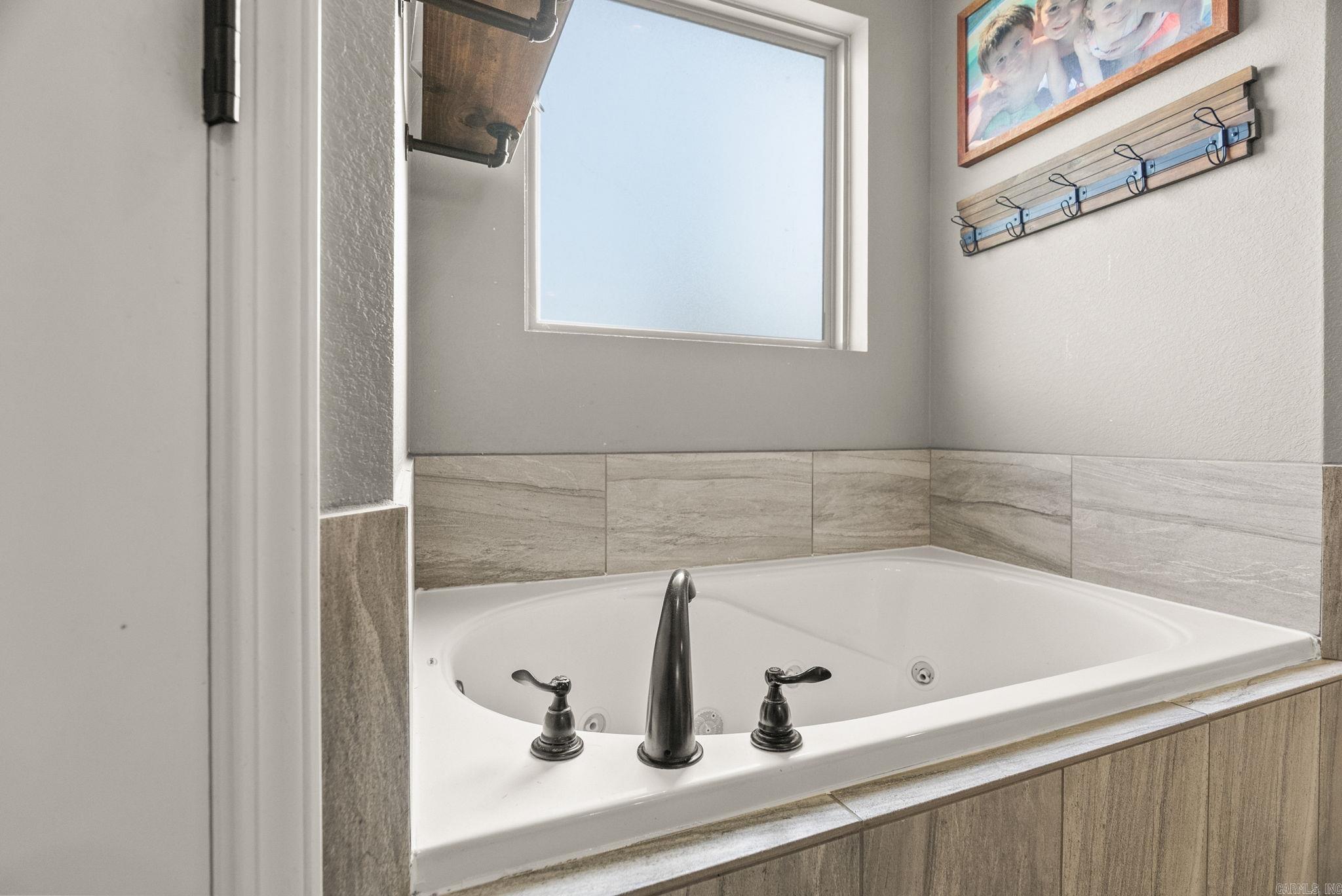 BOBWHITE - Residential