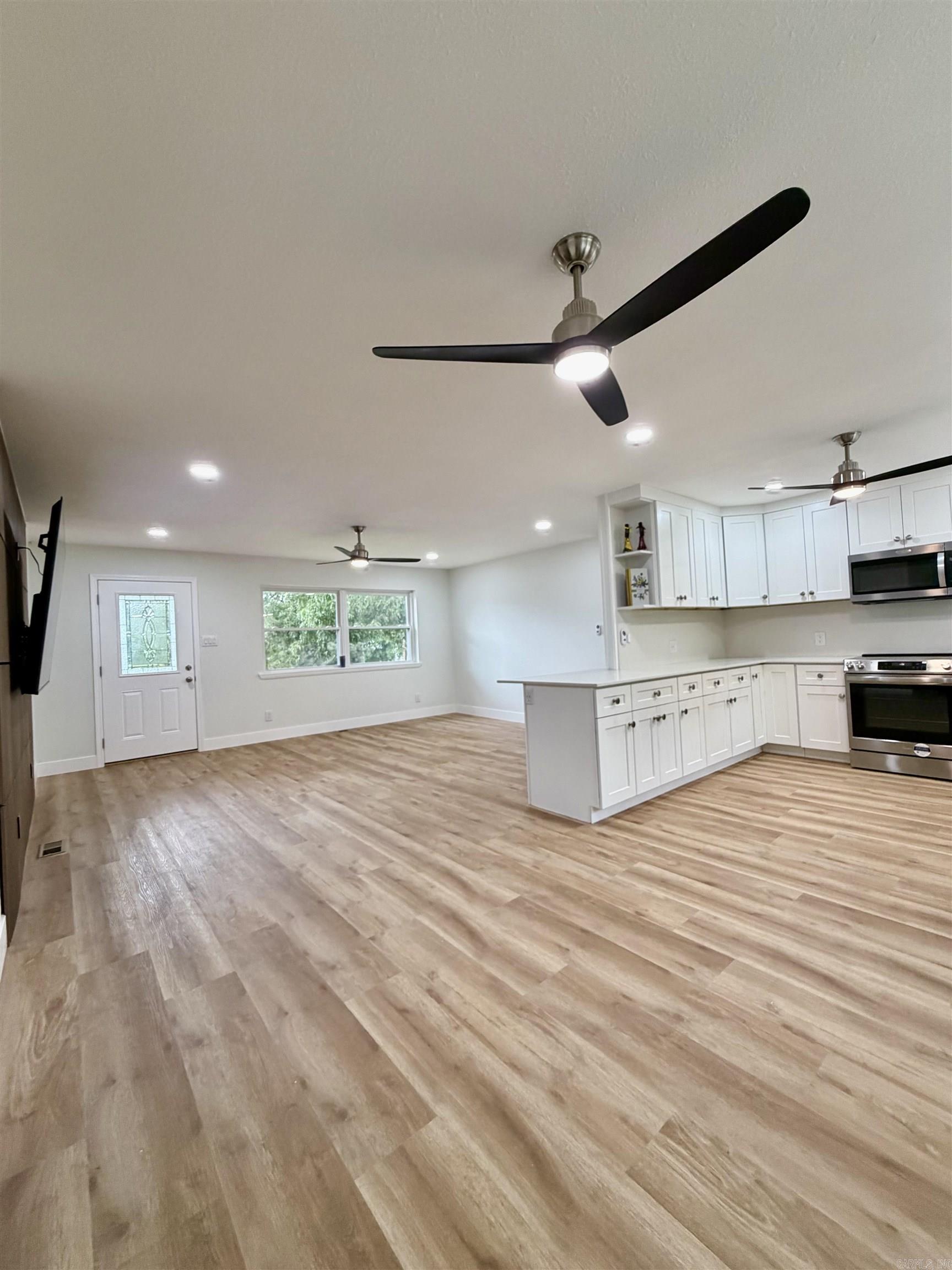 AYERS, HANK - Residential