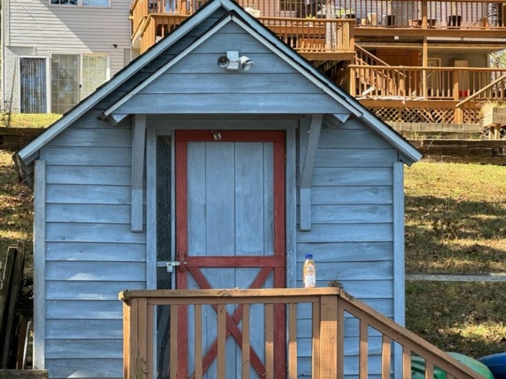 WEST LAKE - Residential