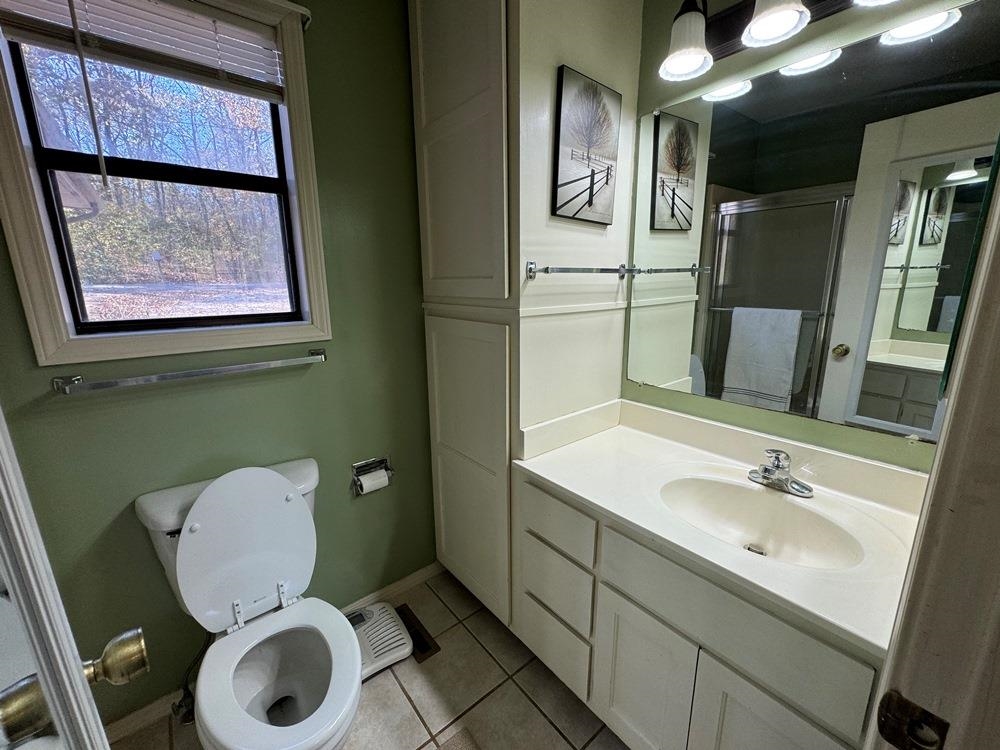 WEST LAKE - Residential