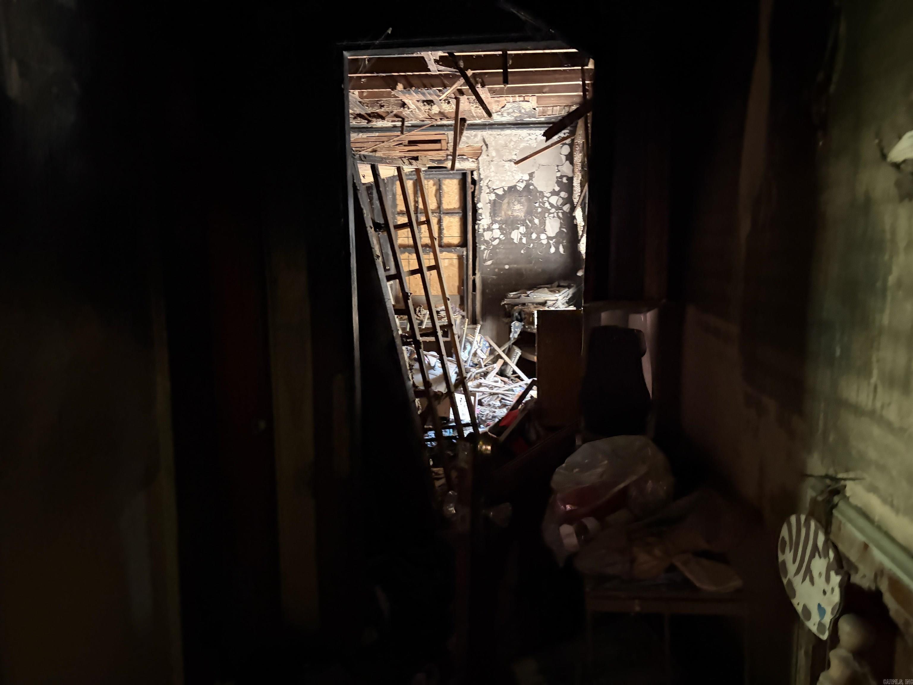 CHESTERFIELD SQUARE - Residential