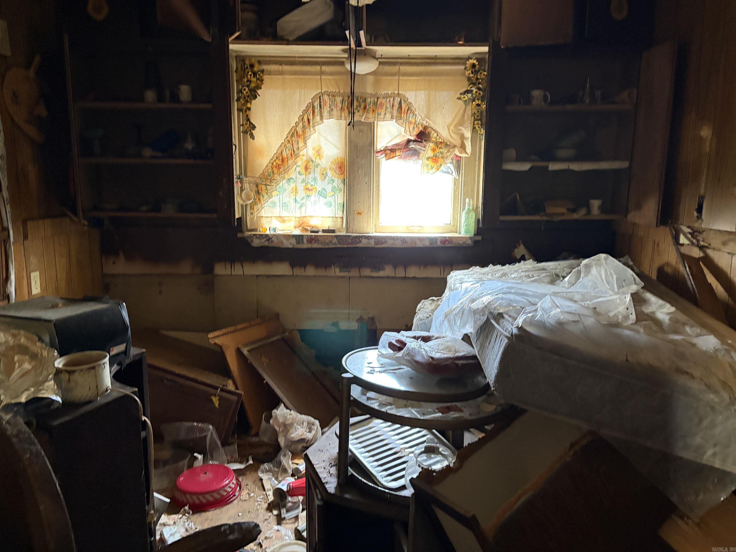 CHESTERFIELD SQUARE - Residential