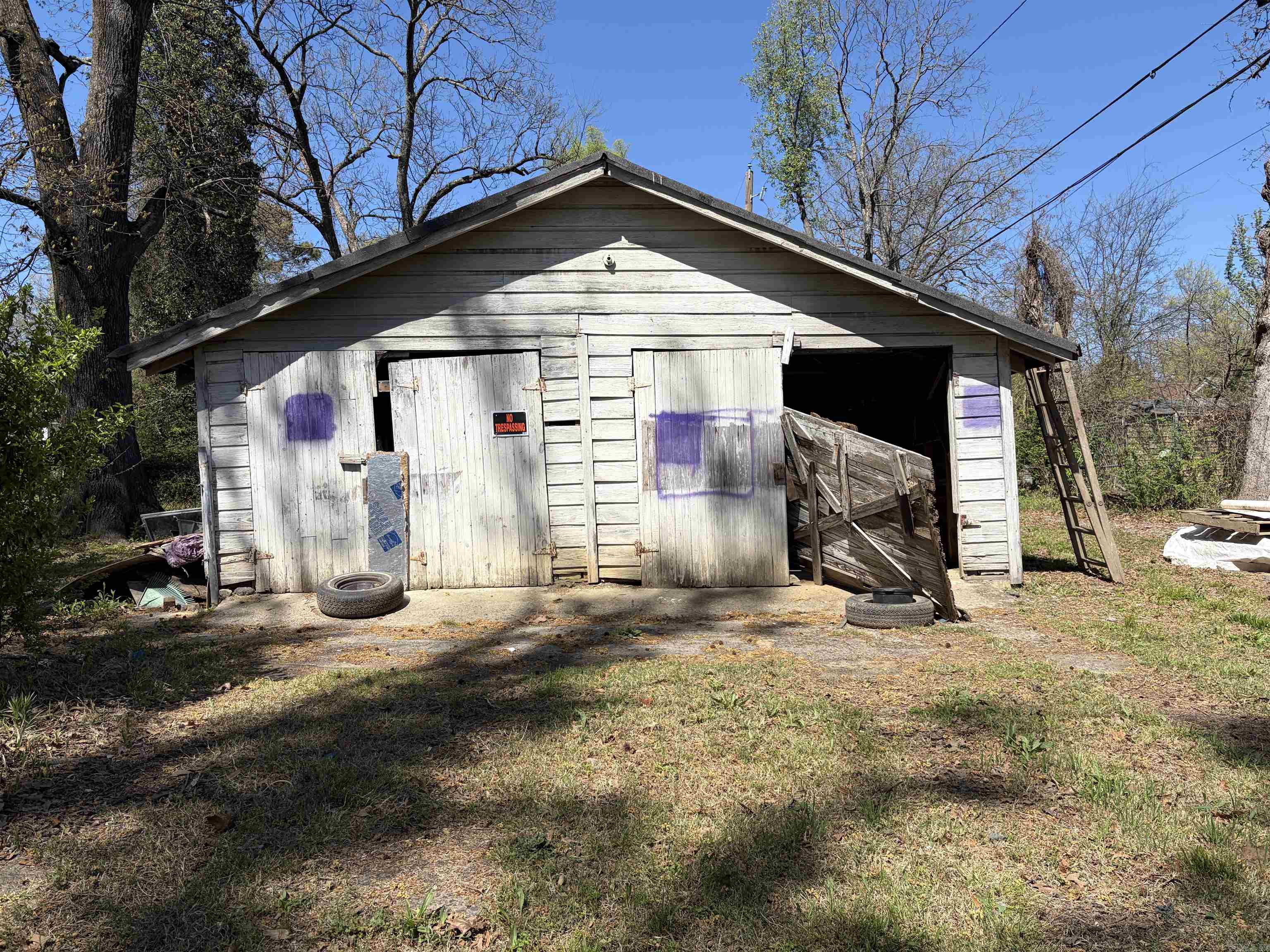 CHESTERFIELD SQUARE - Residential